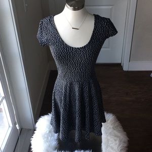 Barely worn black and gray print dress!